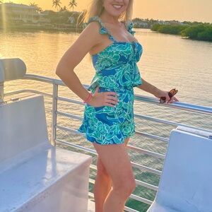 House of Harlow 1960 High Waist Blue and Green Shorts